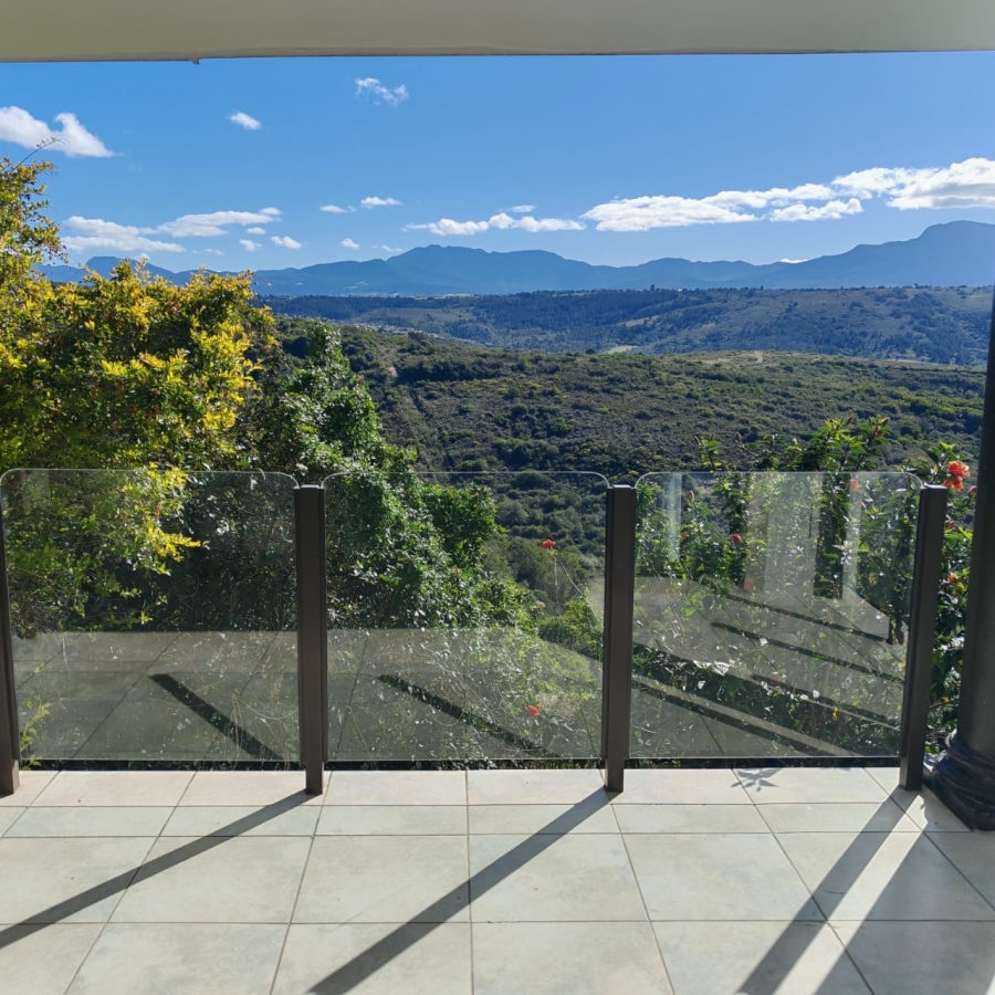 5 Bedroom Property for Sale in Avonddans Western Cape